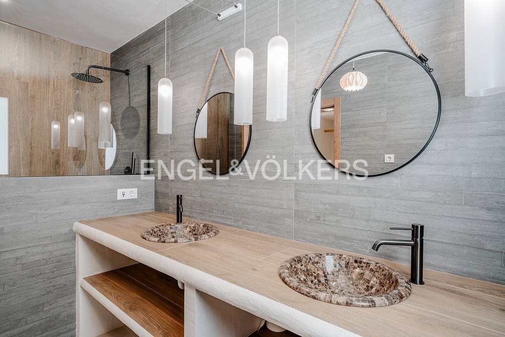 5 soverom Villa til salgs i Benissa med svømmebasseng garasje - € 1 950 000 (Ref: 9101693)