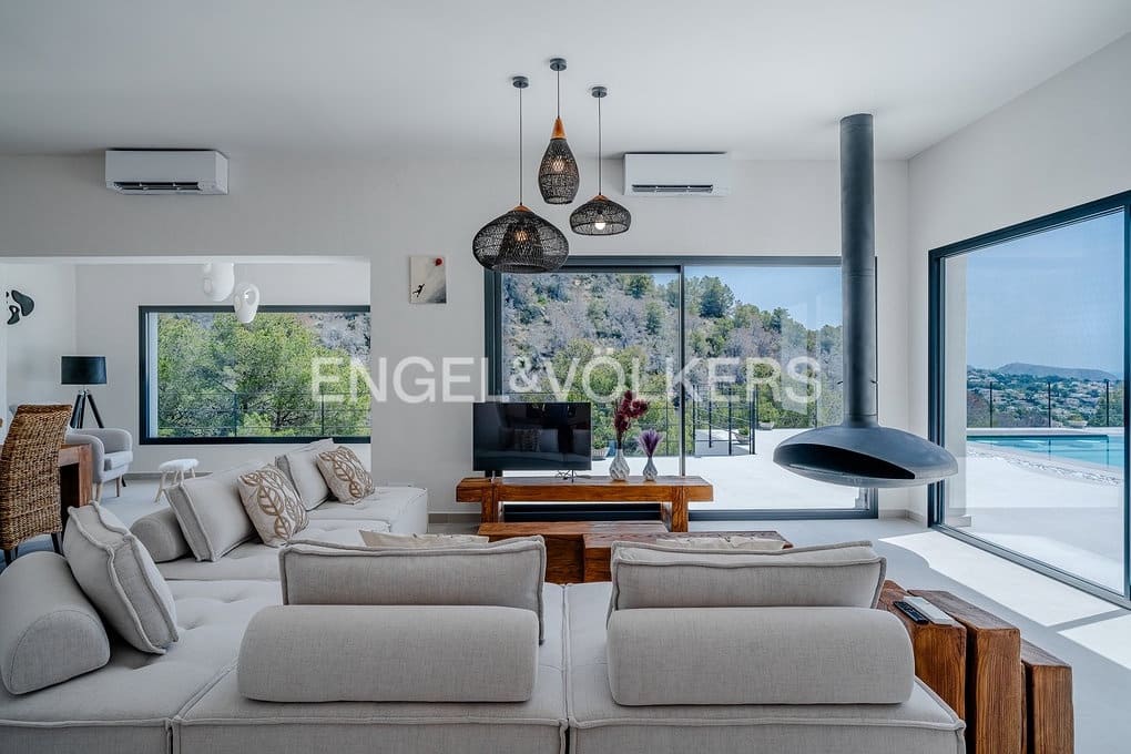 5 soverom Villa til salgs i Benissa med svømmebasseng garasje - € 1 950 000 (Ref: 9101693)