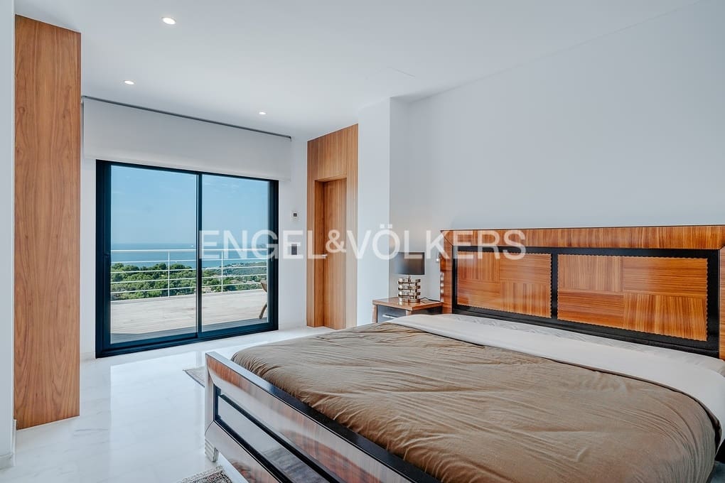 3 soveværelse Villa til salg i Altea med swimmingpool garage - € 1.295.000 (Ref: 9109771)