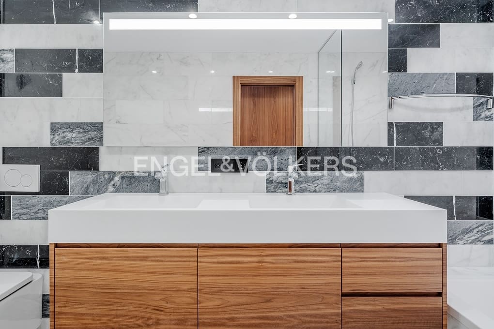 3 soveværelse Villa til salg i Altea med swimmingpool garage - € 1.295.000 (Ref: 9109771)