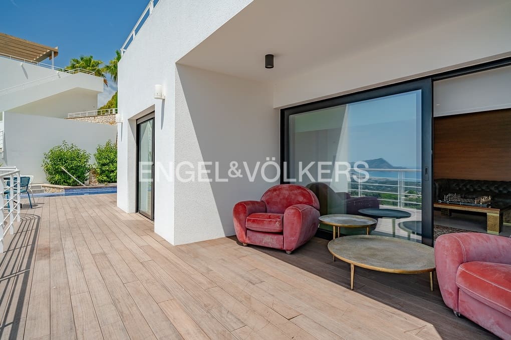 3 soveværelse Villa til salg i Altea med swimmingpool garage - € 1.295.000 (Ref: 9109771)
