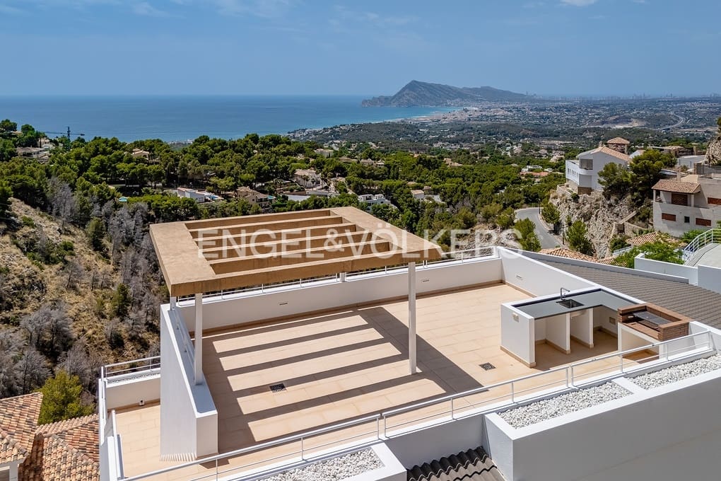 3 soveværelse Villa til salg i Altea med swimmingpool garage - € 1.295.000 (Ref: 9109771)
