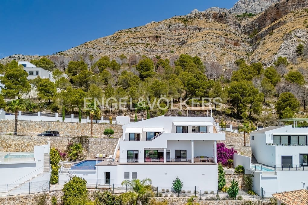 3 soveværelse Villa til salg i Altea med swimmingpool garage - € 1.295.000 (Ref: 9109771)