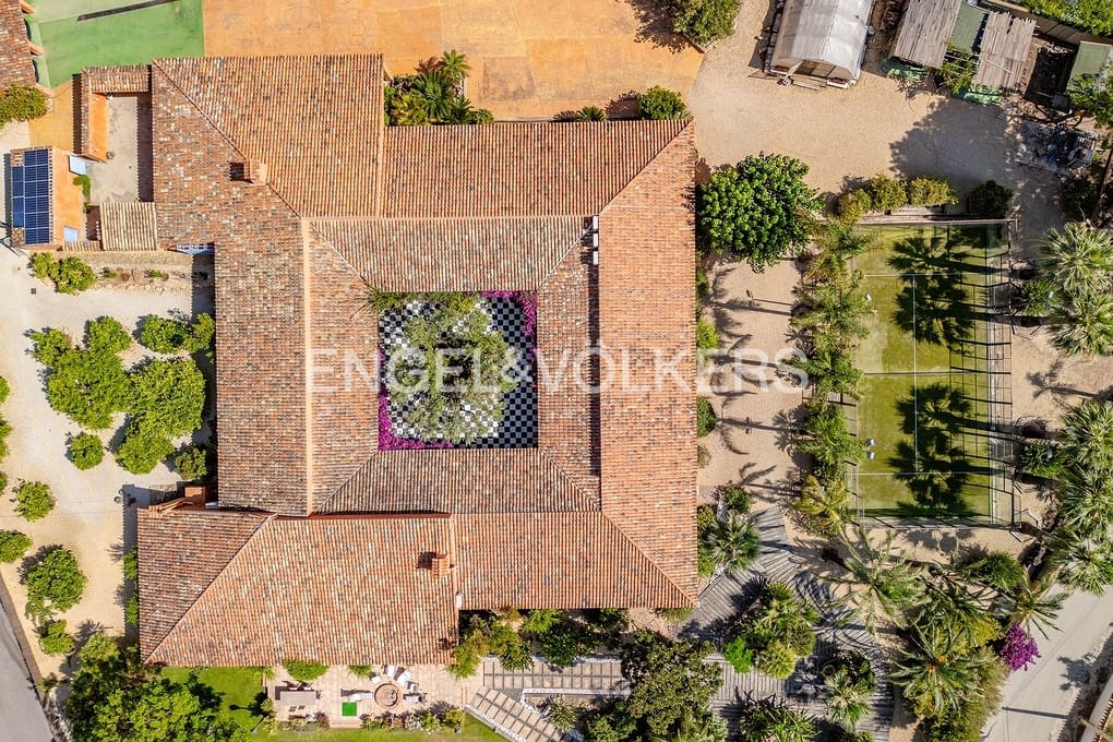 7 soveværelse Villa til salg i Altea med swimmingpool garage - € 3.750.000 (Ref: 9109839)