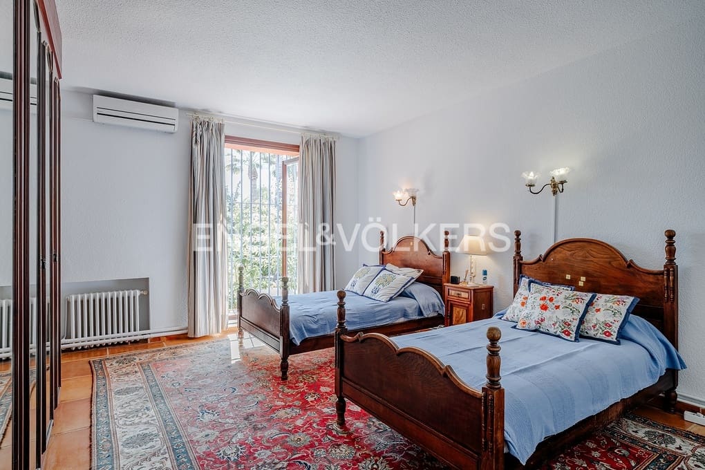 7 soveværelse Villa til salg i Altea med swimmingpool garage - € 3.750.000 (Ref: 9109839)