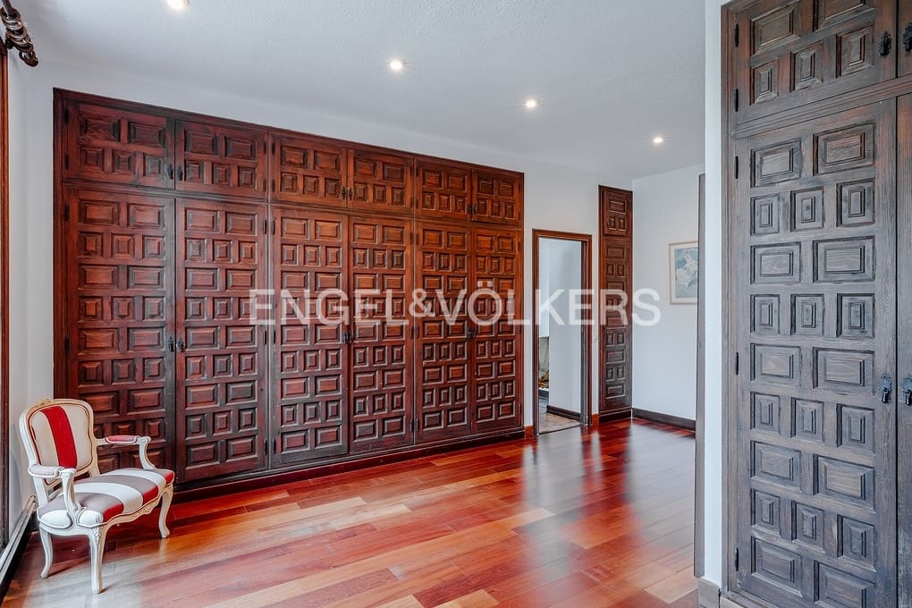 7 soveværelse Villa til salg i Altea med swimmingpool garage - € 3.750.000 (Ref: 9109839)