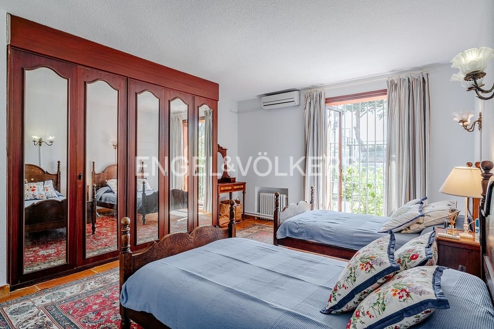 7 soveværelse Villa til salg i Altea med swimmingpool garage - € 3.750.000 (Ref: 9109839)