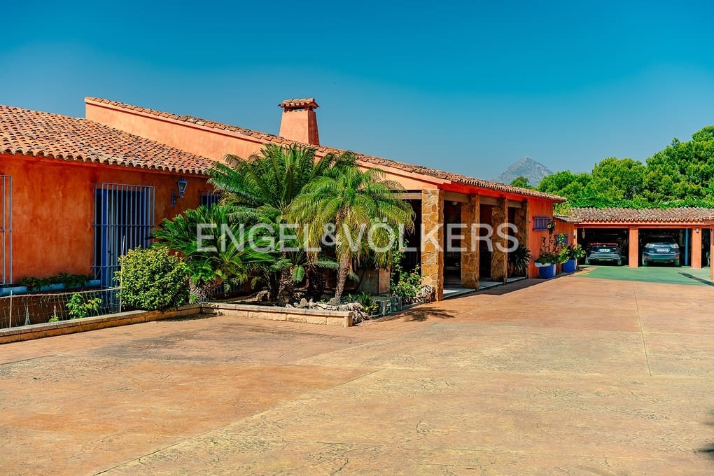 7 soveværelse Villa til salg i Altea med swimmingpool garage - € 3.750.000 (Ref: 9109839)