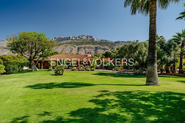 7 makuuhuone Huvila myytävänä paikassa Altea mukana uima-altaan 
autotalli - 3 750 000 € (Ref: 9109839)