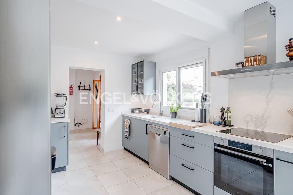 6 soveværelse Villa til salg i Calpe / Calp med swimmingpool garage - € 1.590.000 (Ref: 9127349)