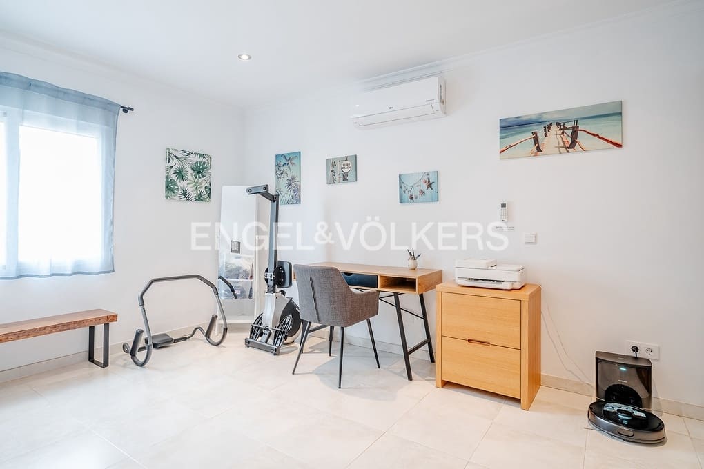 6 soveværelse Villa til salg i Calpe / Calp med swimmingpool garage - € 1.590.000 (Ref: 9127349)