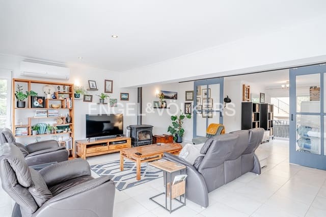 6 soveværelse Villa til salg i Calpe / Calp med swimmingpool garage - € 1.590.000 (Ref: 9127349)