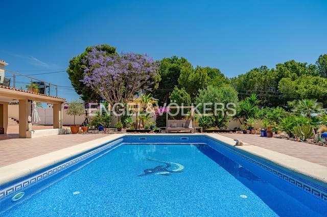 6 soveværelse Villa til salg i Calpe / Calp med swimmingpool garage - € 1.590.000 (Ref: 9127349)