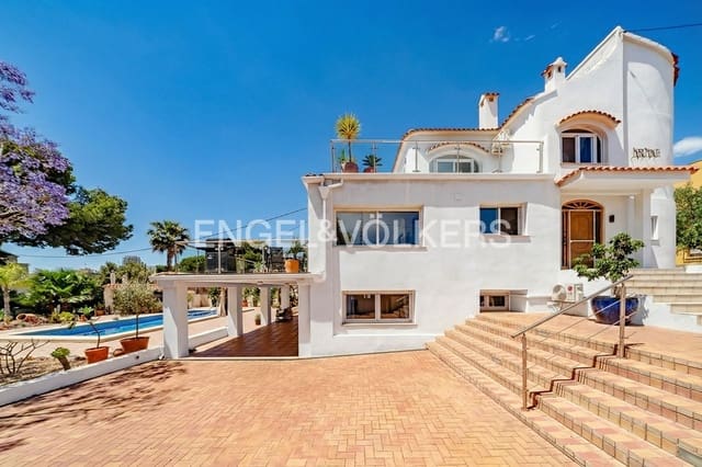6 soveværelse Villa til salg i Calpe / Calp med swimmingpool garage - € 1.299.000 (Ref: 9127349)