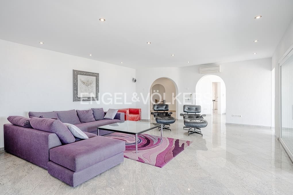 6 soverom Villa til salgs i Calpe / Calp med svømmebasseng garasje - € 1 950 000 (Ref: 9151085)
