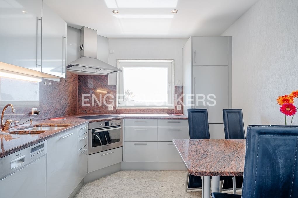 6 soverom Villa til salgs i Calpe / Calp med svømmebasseng garasje - € 1 950 000 (Ref: 9151085)