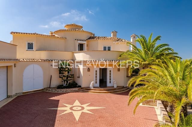 6 soverom Villa til salgs i Calpe / Calp med svømmebasseng garasje - € 1 950 000 (Ref: 9151085)