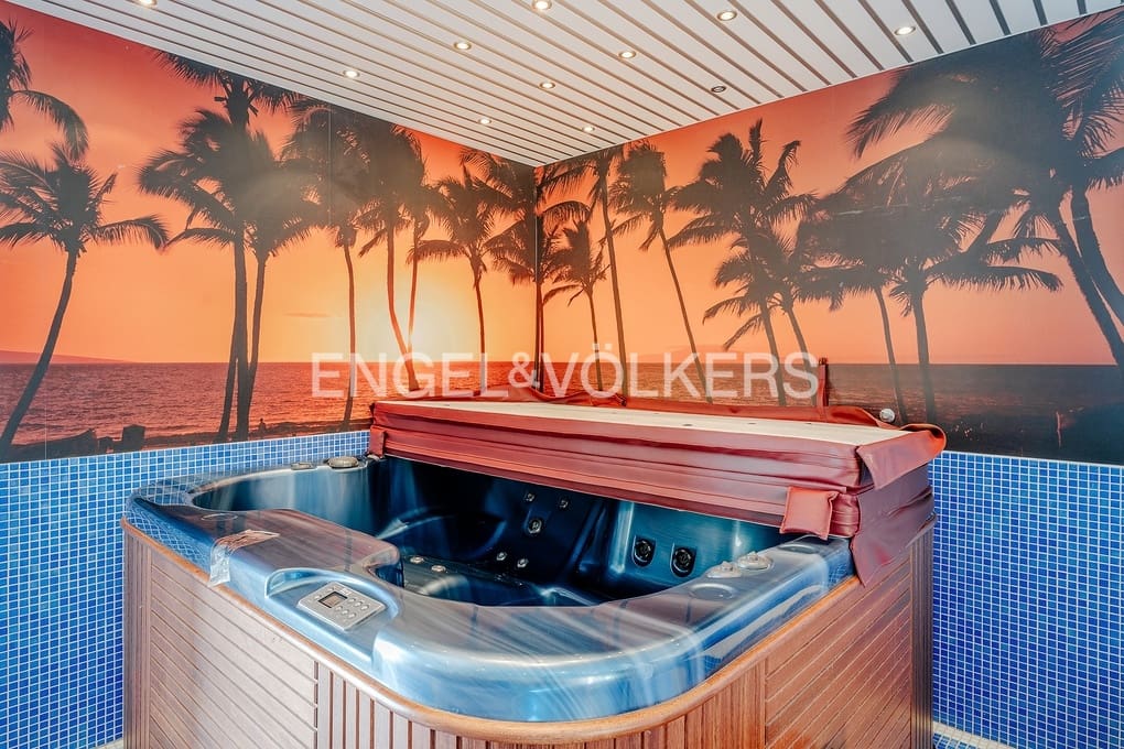 6 soverom Villa til salgs i Calpe / Calp med svømmebasseng garasje - € 1 950 000 (Ref: 9151085)