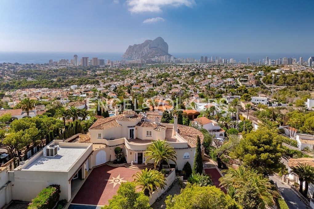 6 soverom Villa til salgs i Calpe / Calp med svømmebasseng garasje - € 1 950 000 (Ref: 9151085)