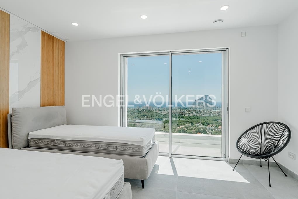 4 soveværelse Villa til salg i Calpe / Calp med swimmingpool garage - € 2.825.000 (Ref: 9153347)