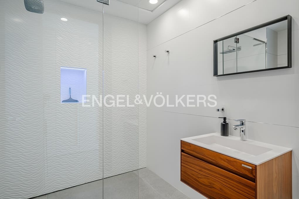 4 soveværelse Villa til salg i Calpe / Calp med swimmingpool garage - € 2.825.000 (Ref: 9153347)