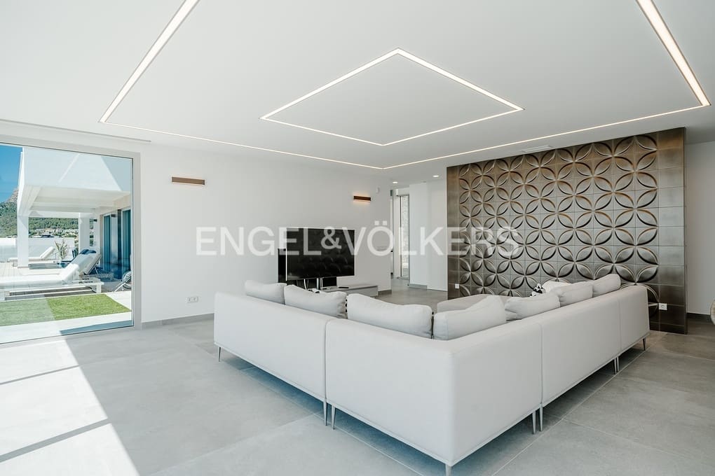 4 soveværelse Villa til salg i Calpe / Calp med swimmingpool garage - € 2.825.000 (Ref: 9153347)