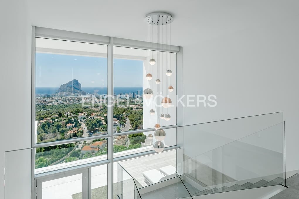 4 soveværelse Villa til salg i Calpe / Calp med swimmingpool garage - € 2.825.000 (Ref: 9153347)
