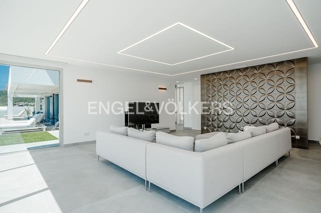 4 soveværelse Villa til salg i Calpe / Calp med swimmingpool garage - € 2.825.000 (Ref: 9153347)