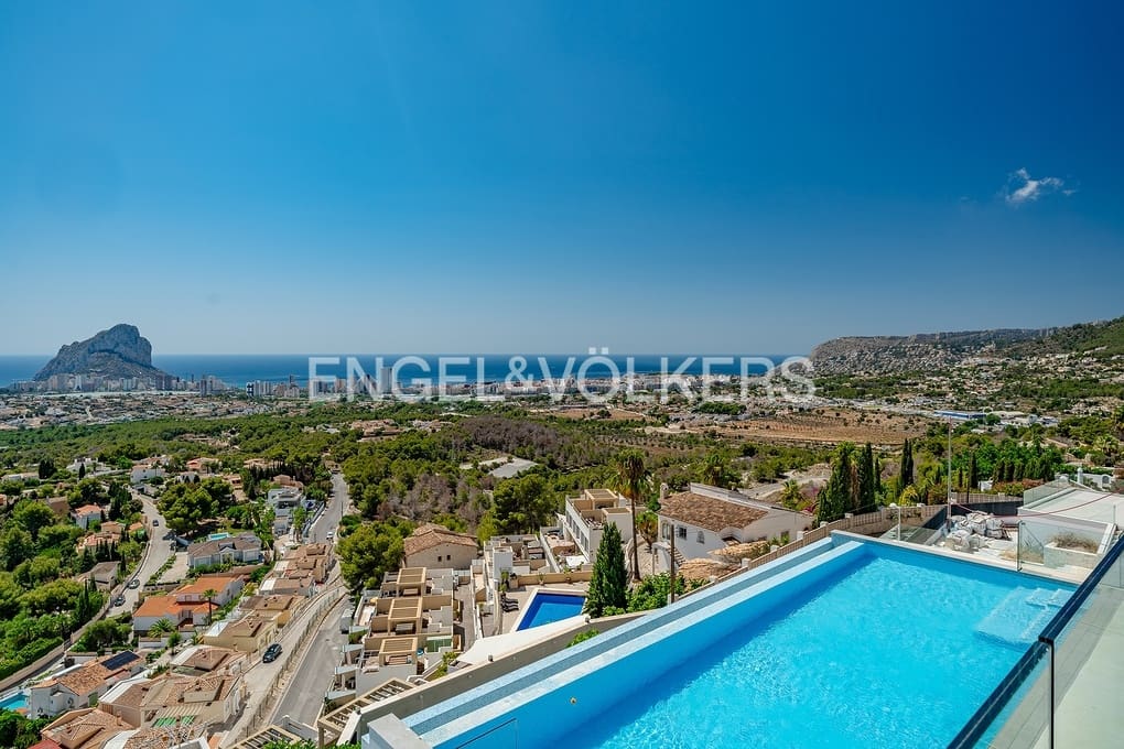 4 soveværelse Villa til salg i Calpe / Calp med swimmingpool garage - € 2.825.000 (Ref: 9153347)