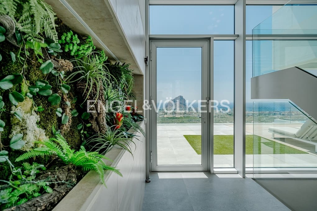 4 soveværelse Villa til salg i Calpe / Calp med swimmingpool garage - € 2.825.000 (Ref: 9153347)