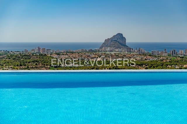 4 soveværelse Villa til salg i Calpe / Calp med swimmingpool garage - € 2.825.000 (Ref: 9153347)