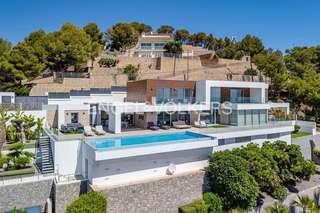 4 soveværelse Villa til salg i Calpe / Calp med swimmingpool garage - € 2.825.000 (Ref: 9153347)