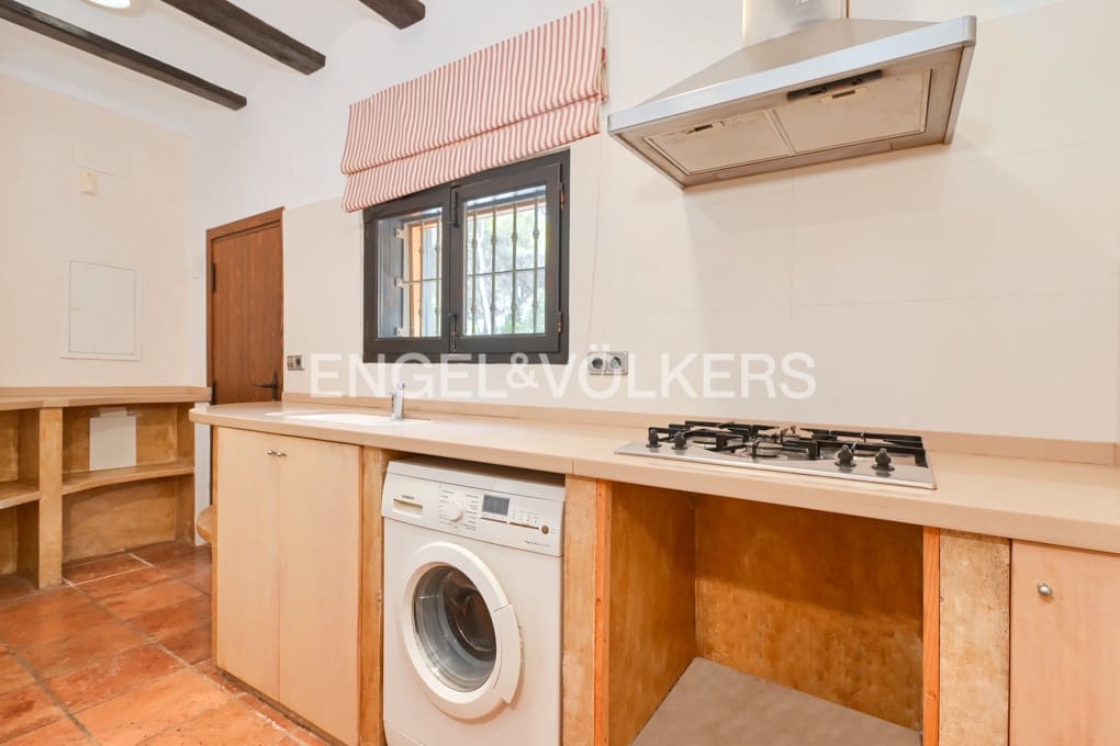 6 soverom Villa til salgs i Benissa med svømmebasseng garasje - € 1 050 000 (Ref: 9168388)