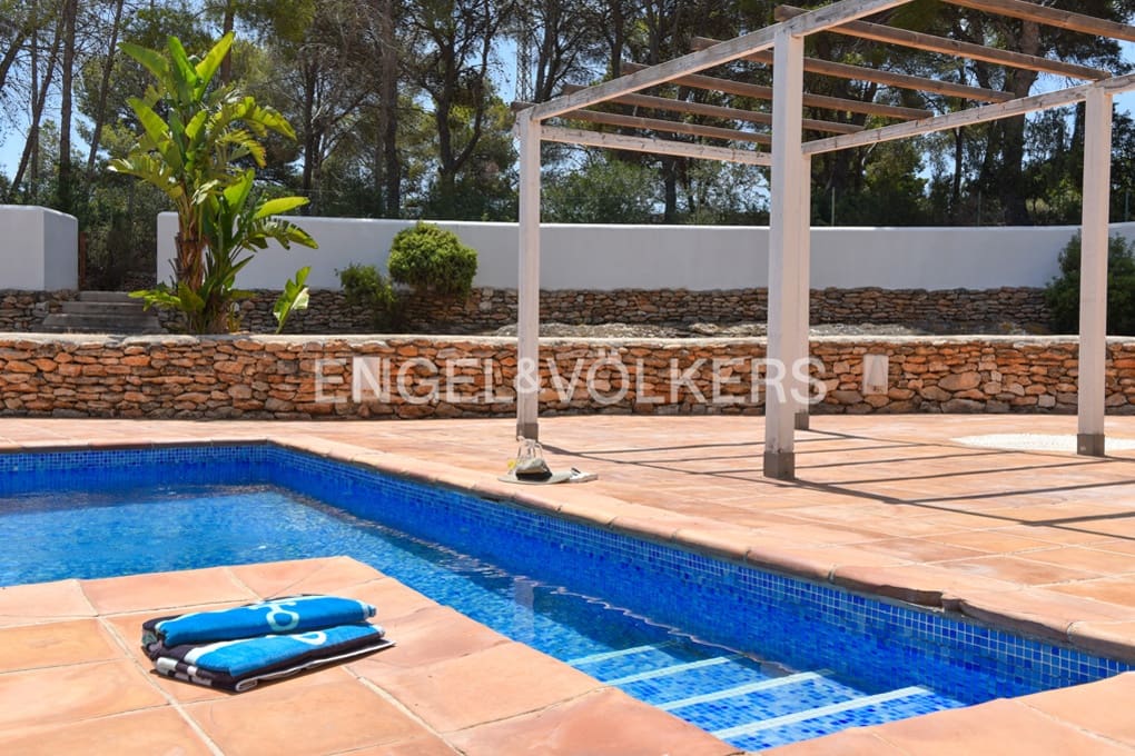 6 soverom Villa til salgs i Benissa med svømmebasseng garasje - € 1 050 000 (Ref: 9168388)