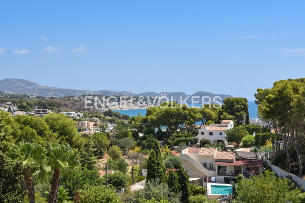 6 soverom Villa til salgs i Benissa med svømmebasseng garasje - € 1 050 000 (Ref: 9168388)