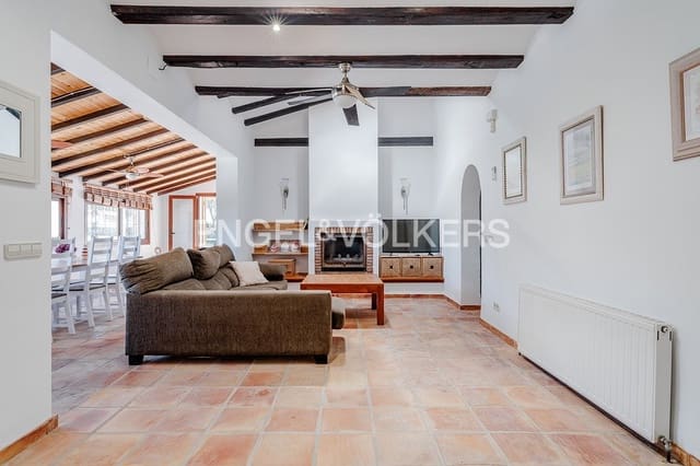 Chalet de 6 habitaciones en Benissa en venta con piscina garaje - 1.050.000 € (Ref: 9168388)