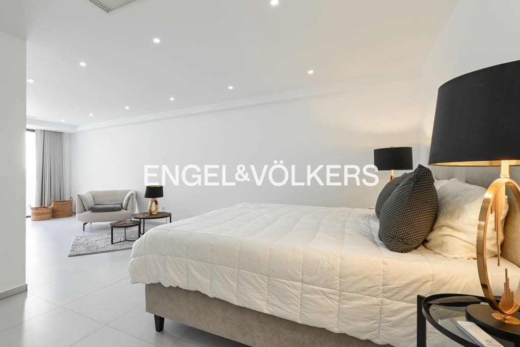 9 makuuhuone Huvila myytävänä paikassa Benissa mukana uima-altaan 
autotalli - 4 200 000 € (Ref: 9175587)