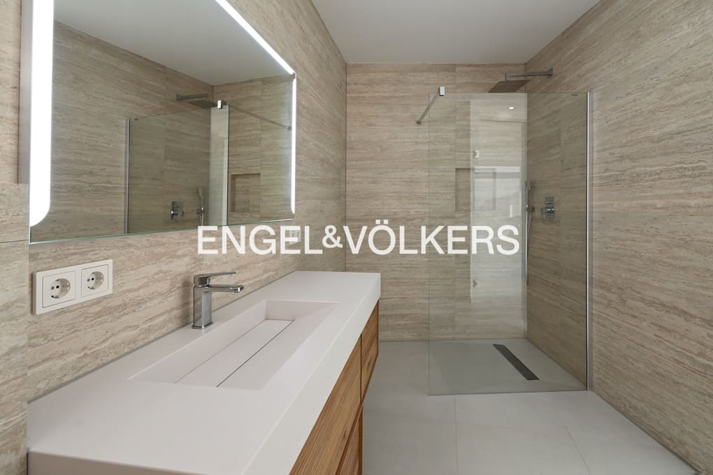 9 makuuhuone Huvila myytävänä paikassa Benissa mukana uima-altaan 
autotalli - 4 200 000 € (Ref: 9175587)