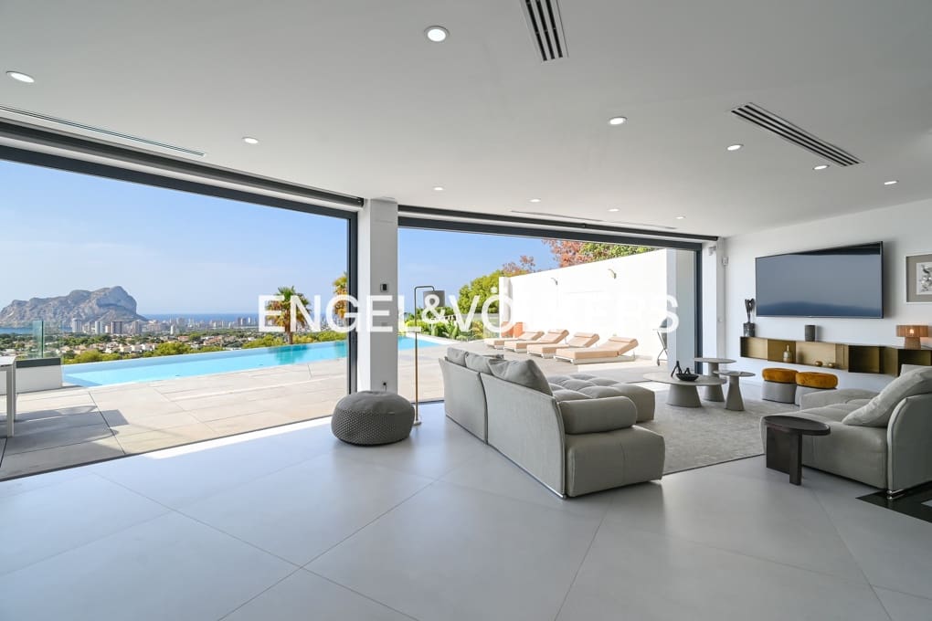 9 makuuhuone Huvila myytävänä paikassa Benissa mukana uima-altaan 
autotalli - 4 200 000 € (Ref: 9175587)