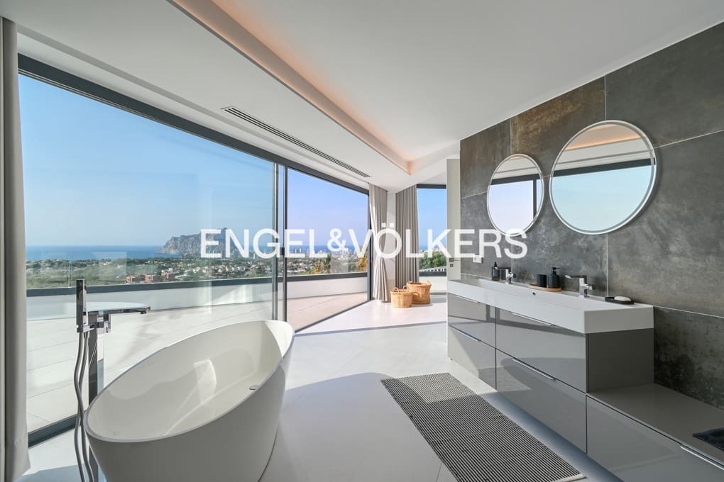 9 makuuhuone Huvila myytävänä paikassa Benissa mukana uima-altaan 
autotalli - 4 200 000 € (Ref: 9175587)