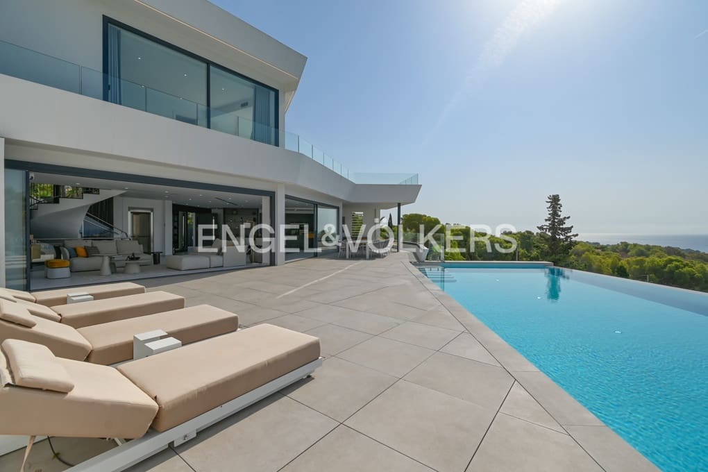 9 makuuhuone Huvila myytävänä paikassa Benissa mukana uima-altaan 
autotalli - 4 200 000 € (Ref: 9175587)