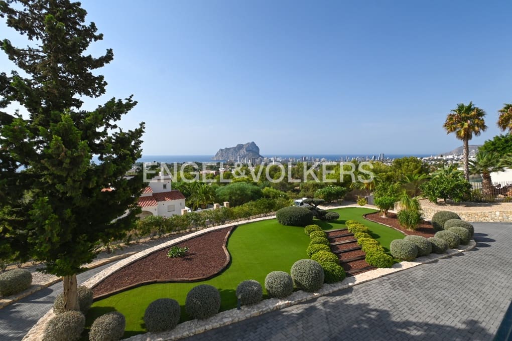 9 makuuhuone Huvila myytävänä paikassa Benissa mukana uima-altaan 
autotalli - 4 200 000 € (Ref: 9175587)