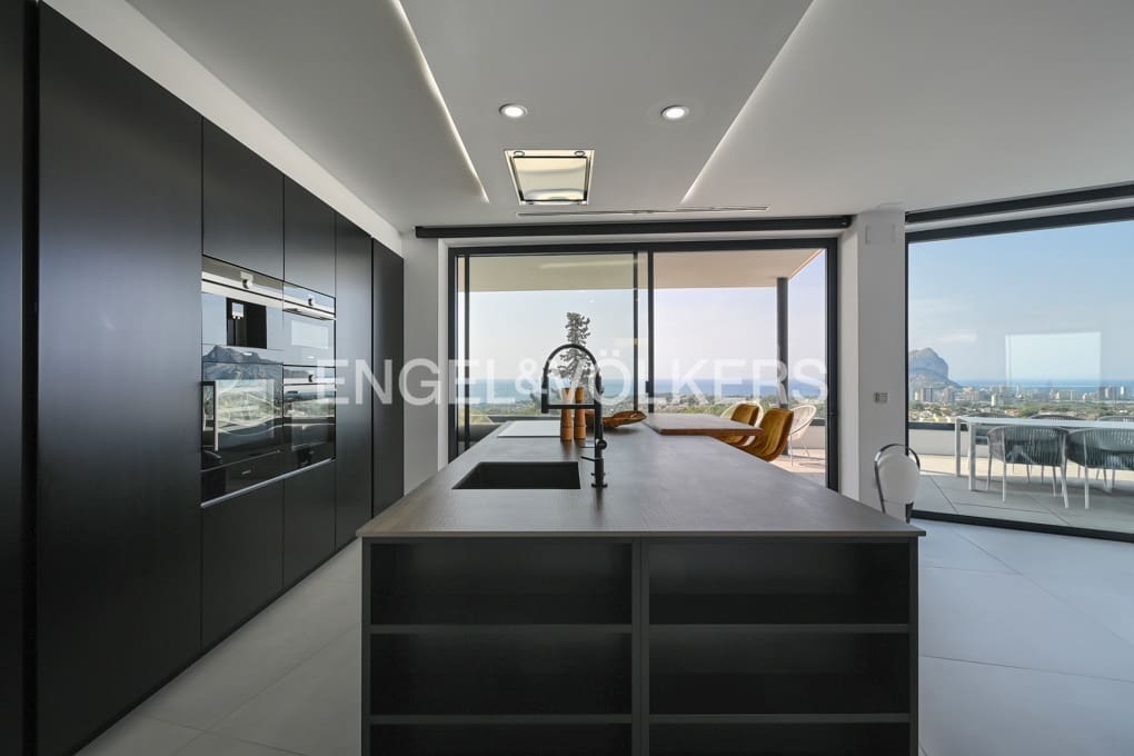 9 makuuhuone Huvila myytävänä paikassa Benissa mukana uima-altaan 
autotalli - 4 200 000 € (Ref: 9175587)