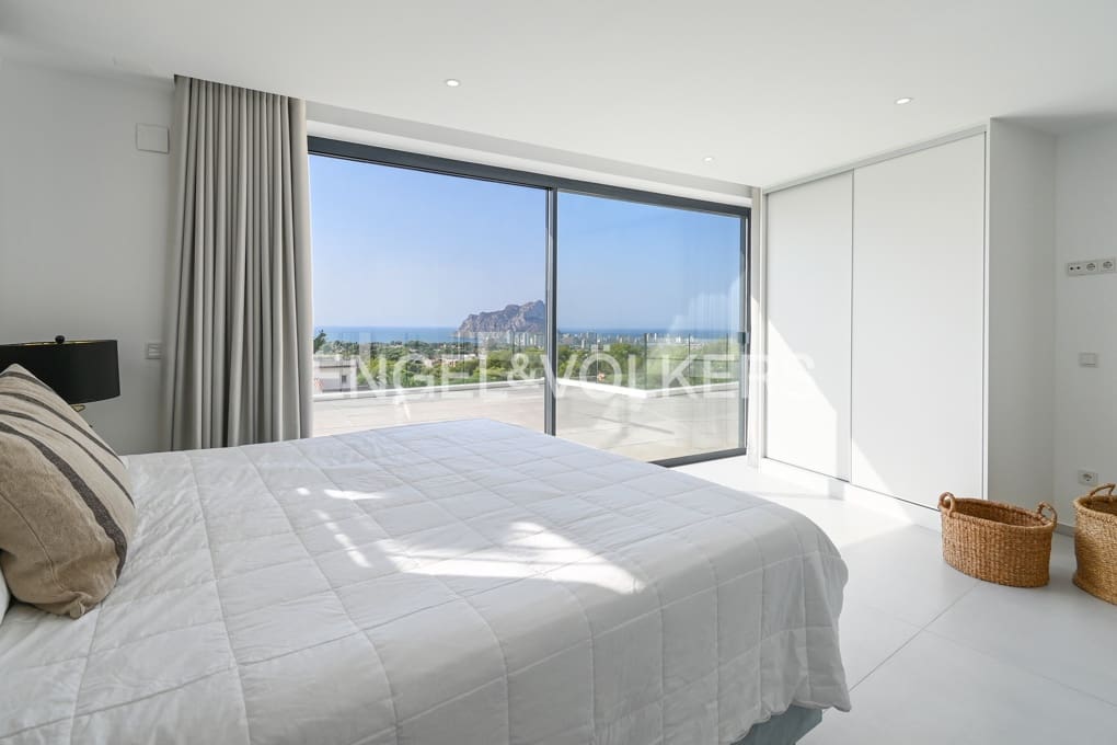 9 makuuhuone Huvila myytävänä paikassa Benissa mukana uima-altaan 
autotalli - 4 200 000 € (Ref: 9175587)