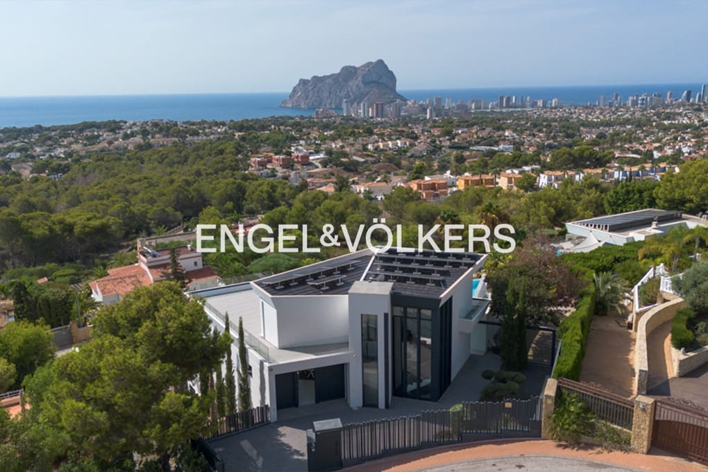 9 makuuhuone Huvila myytävänä paikassa Benissa mukana uima-altaan 
autotalli - 4 200 000 € (Ref: 9175587)