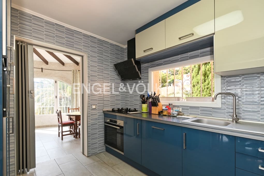 5 quarto Moradia para venda em Calpe / Calp com piscina garagem - 890 000 € (Ref: 9186051)