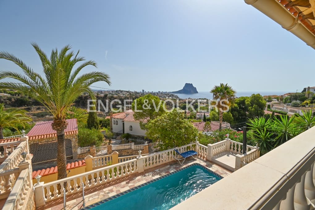 5 quarto Moradia para venda em Calpe / Calp com piscina garagem - 890 000 € (Ref: 9186051)
