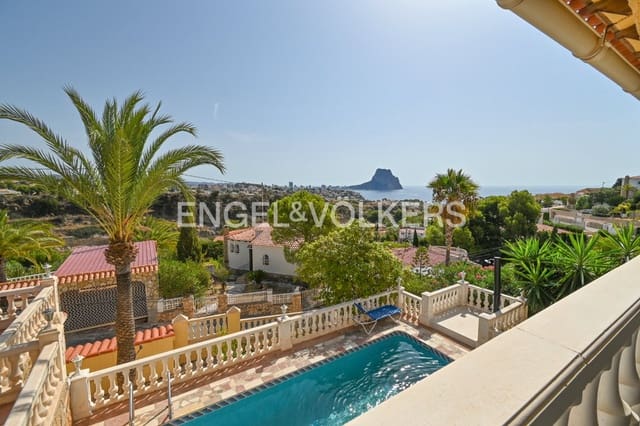 5 sovrum Villa till salu i Pueblo, Calpe / Calp med pool garage - 890 000 € (Ref: 9186051)