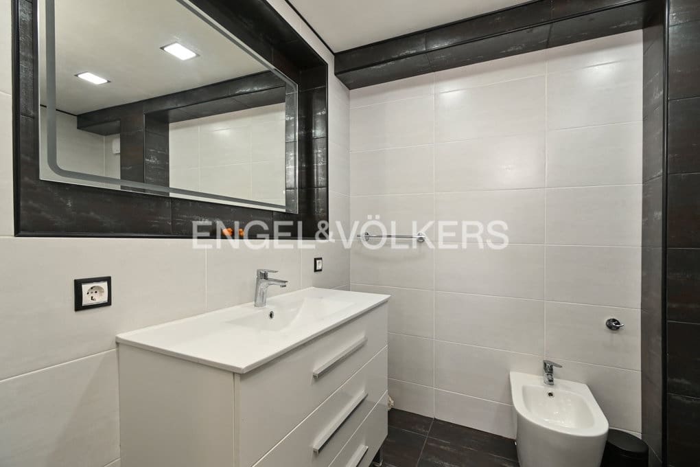 5 bedroom Villa for sale in Calpe / Calp with pool garage - € 890,000 (Ref: 9186051)