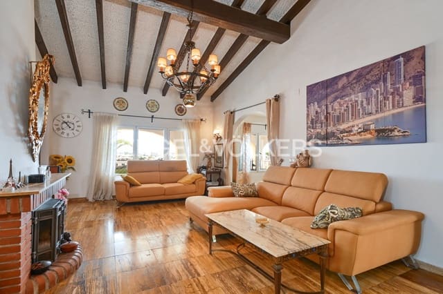 5 sovrum Villa till salu i Pueblo, Calpe / Calp med pool garage - 890 000 € (Ref: 9186051)